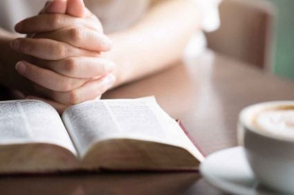 Home-Page_Pic-D_Bible-Studies-iStock-922736010